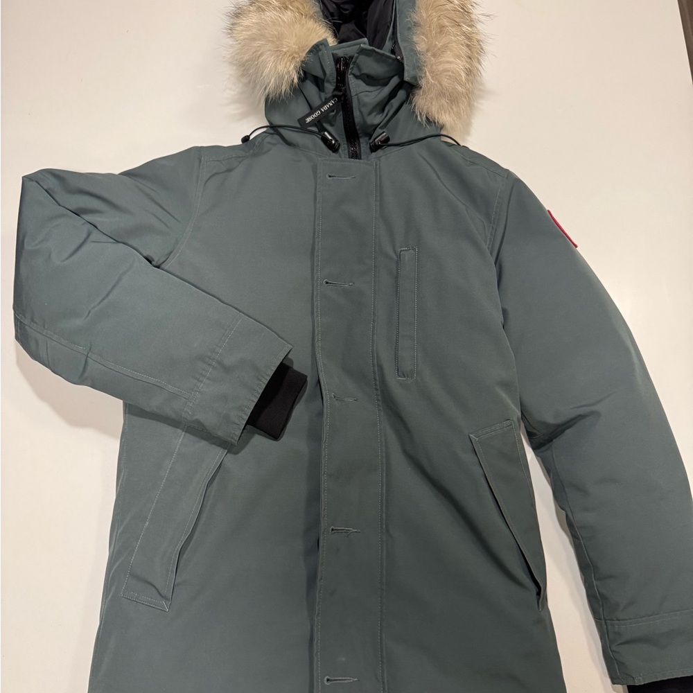 Canada Goose Men’s ‘Chateau’ Slim Fit Genuine Coyote Fur Trim Jacket
